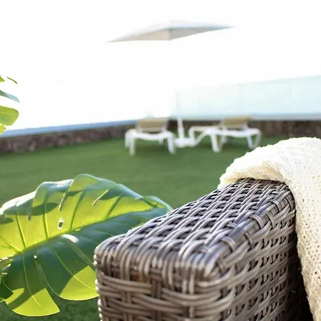 Ocean Garden 108 Con Jardin Privado Y Vista Al Mar Apartment