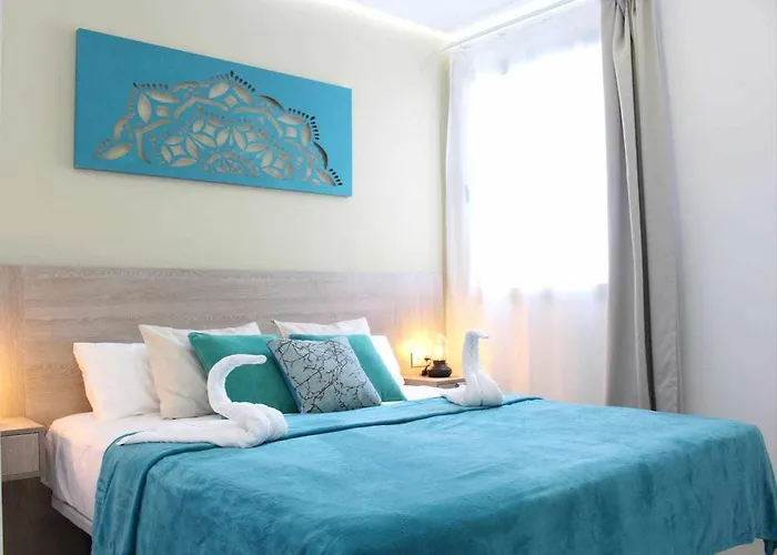 Ocean Garden 008 Con Jardin Privado דירה *